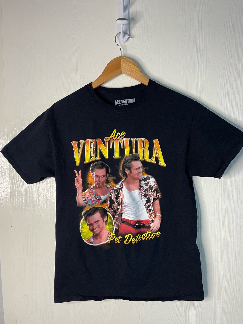 Ace Ventura Pet Detective Jim Carrey Movie Black Graphic Tee Medium